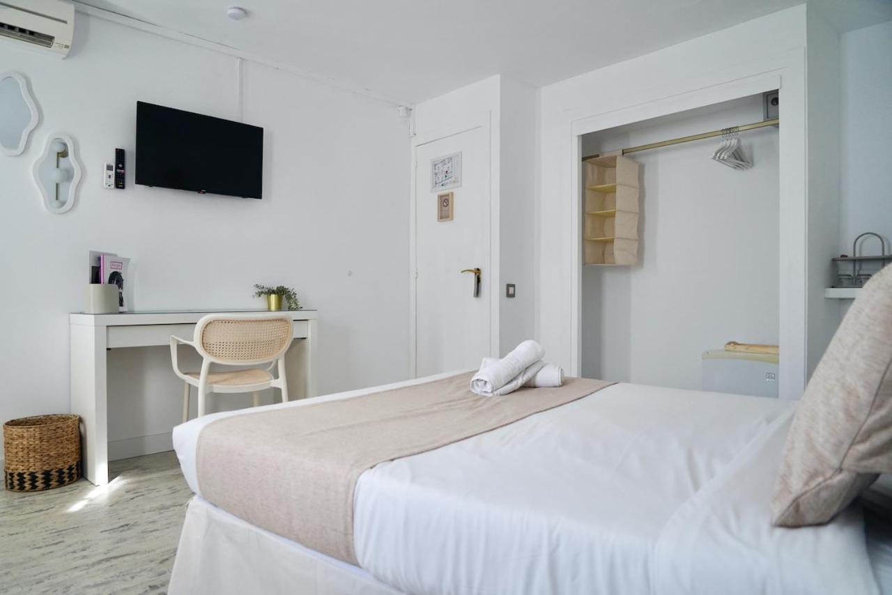 Aldara Sitges Hotel Екстериор снимка